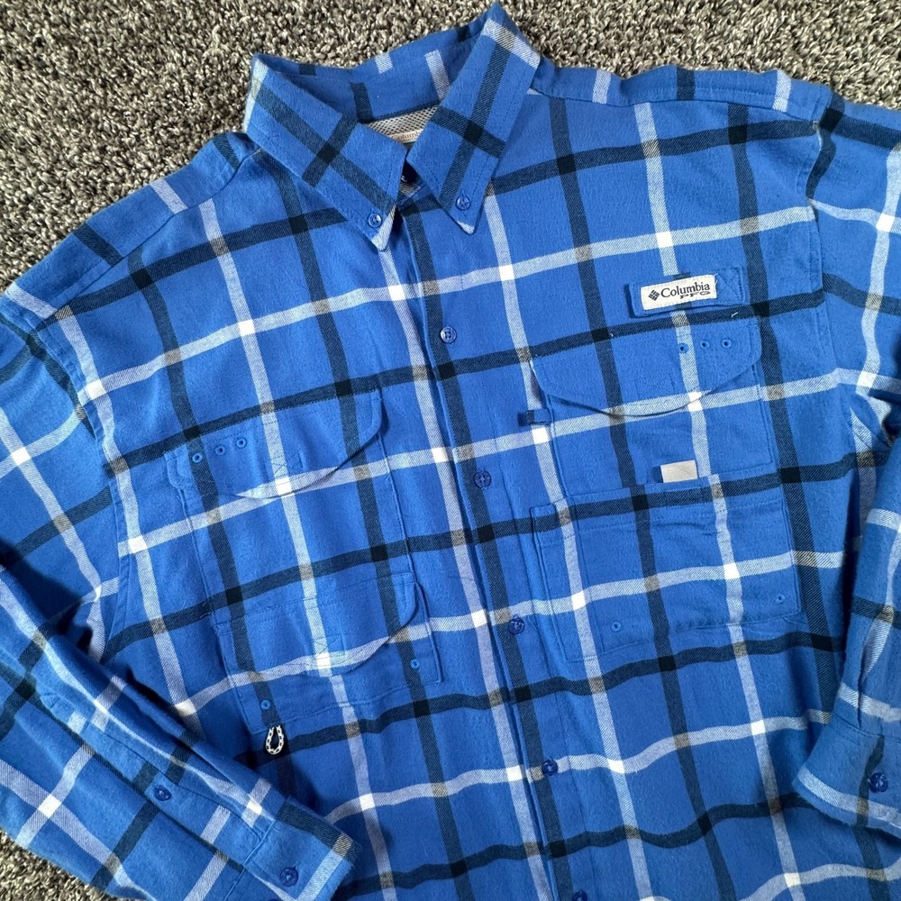 Columbia PFG Omni Shade Mens Large Blue Plaid Vented Flannel Long Sleeved Shirt